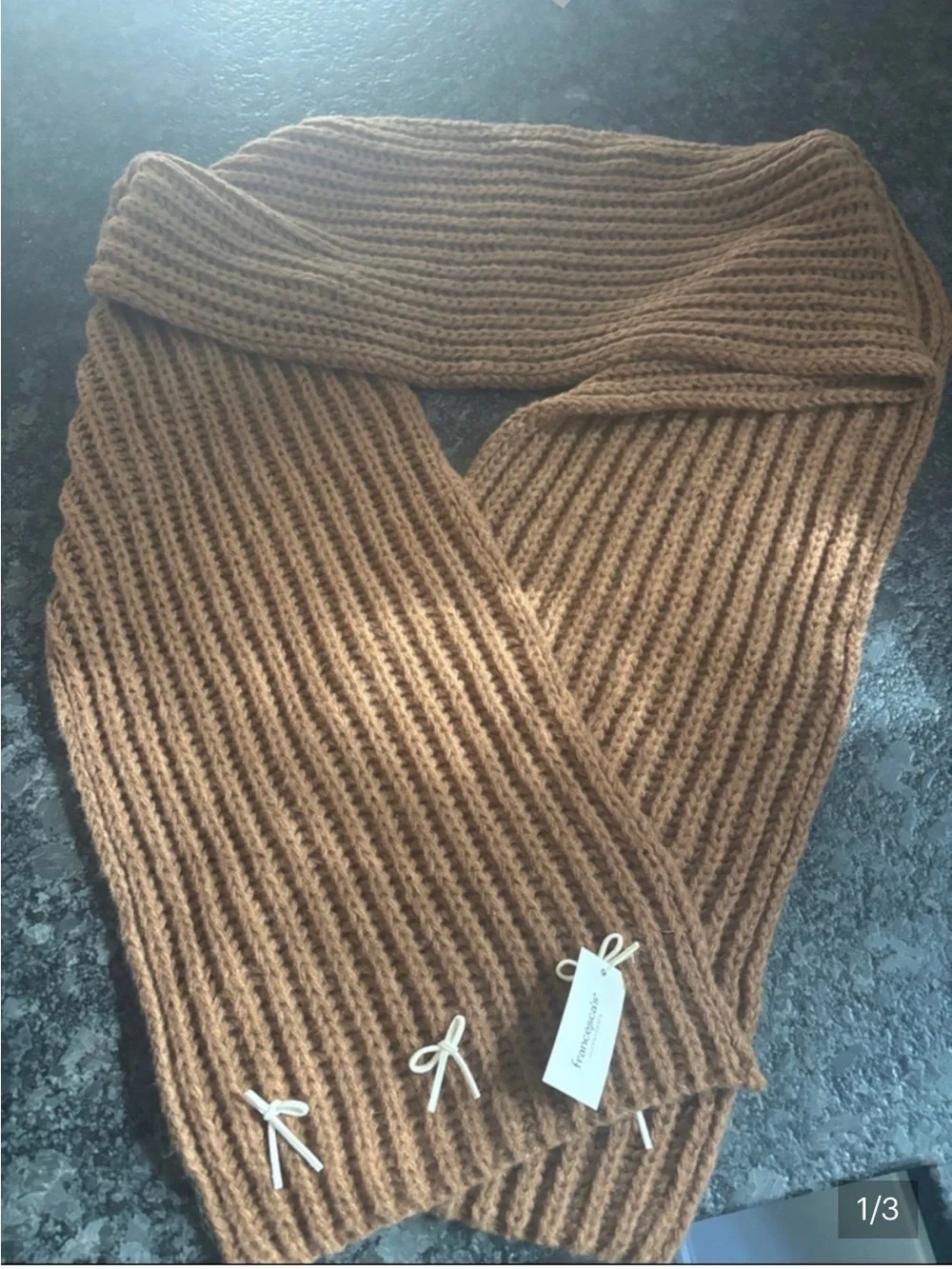 NWT Francesca’s Coquette Bow Chunky Ribbed Knit Scarf Camel Brown Tan